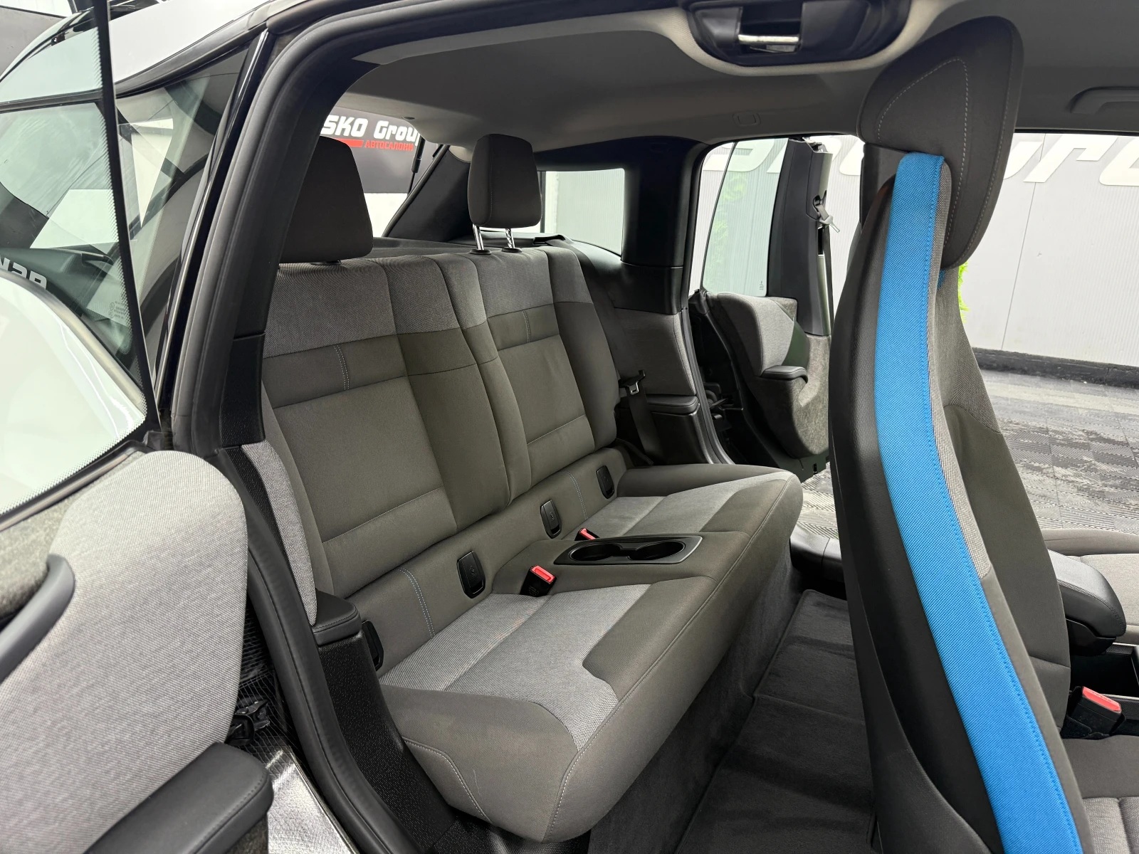 BMW i3 94Ah Facelift, снимка 10 - Автомобили и джипове - 54948616