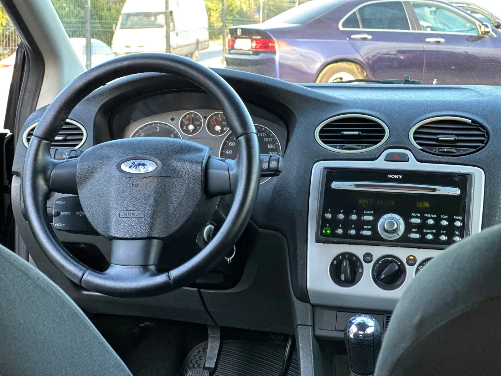 Ford Focus 1.6 TD, снимка 9 - Автомобили и джипове - 55038892