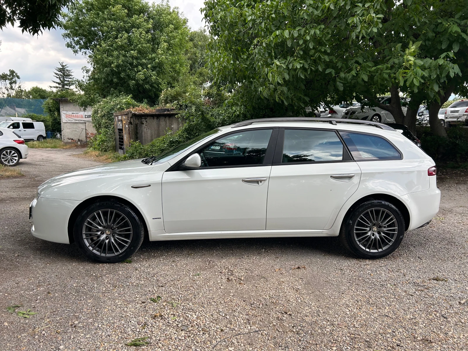Alfa Romeo 159 sportwagon 2.0 JTD-M КОЖА/НАВИ/АВТОПИЛОТ, снимка 4 - Автомобили и джипове - 55166511