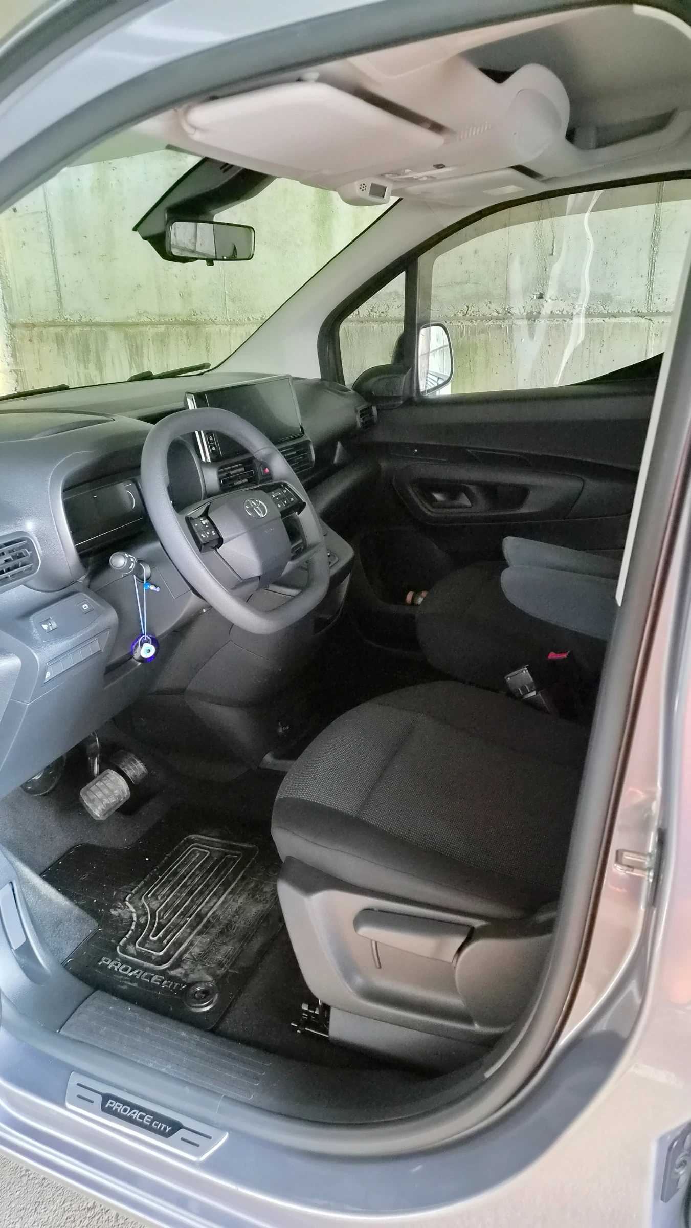 Toyota Proace City ����� ��� 8000�� | Mobile.bg � ����������� 8
