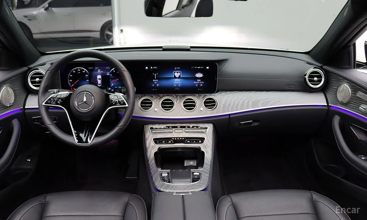Mercedes-Benz E 350 4MATIC* BURMESTER* ОБДУХВАНЕ* LANE* ASSIST* 360КАМ, снимка 6 - Автомобили и джипове - 55725799
