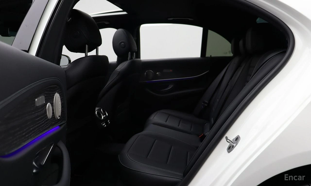 Mercedes-Benz E 350 4MATIC* BURMESTER* ОБДУХВАНЕ* LANE* ASSIST* 360КАМ, снимка 14 - Автомобили и джипове - 55725799