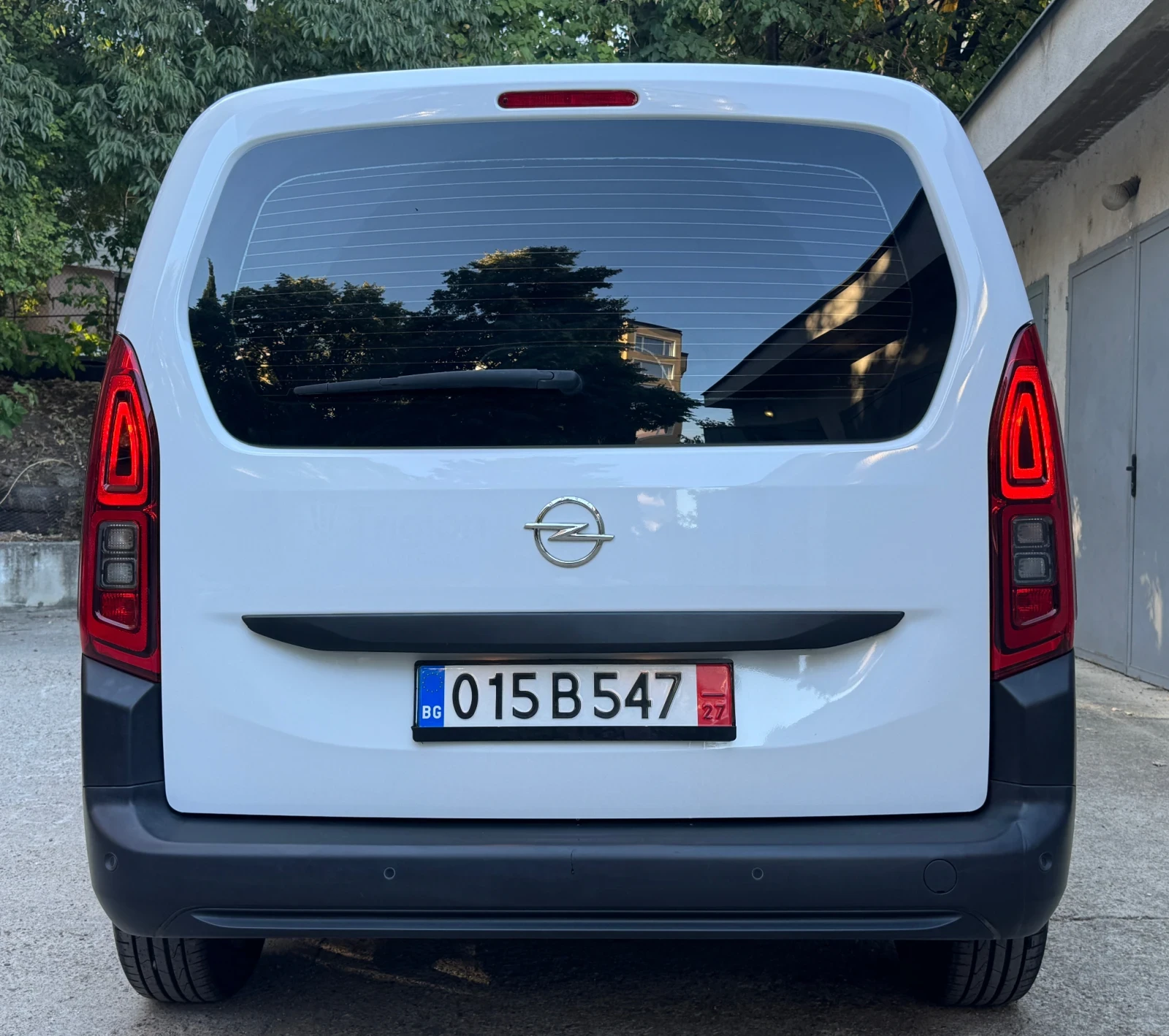 Peugeot Partner 1.5 HDI* 102p.s* Premium пакет, снимка 9 - Автомобили и джипове - 55811035