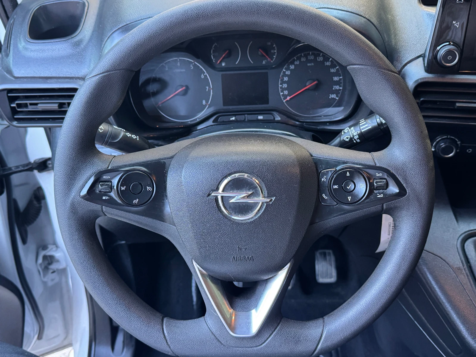 Peugeot Partner 1.5 HDI* 102p.s* Premium пакет, снимка 13 - Автомобили и джипове - 55811035