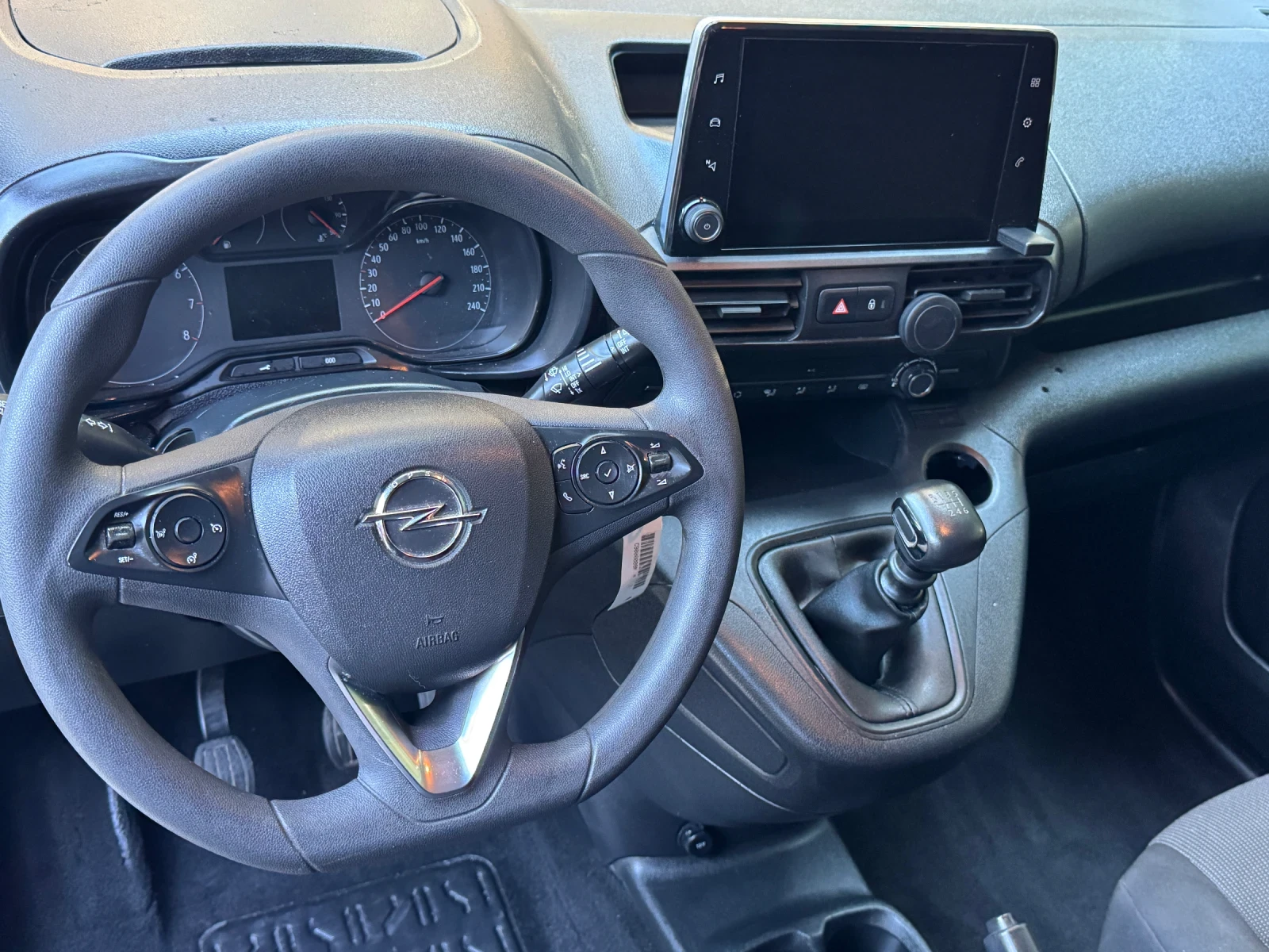 Peugeot Partner 1.5 HDI* 102p.s* Premium пакет, снимка 16 - Автомобили и джипове - 55811035