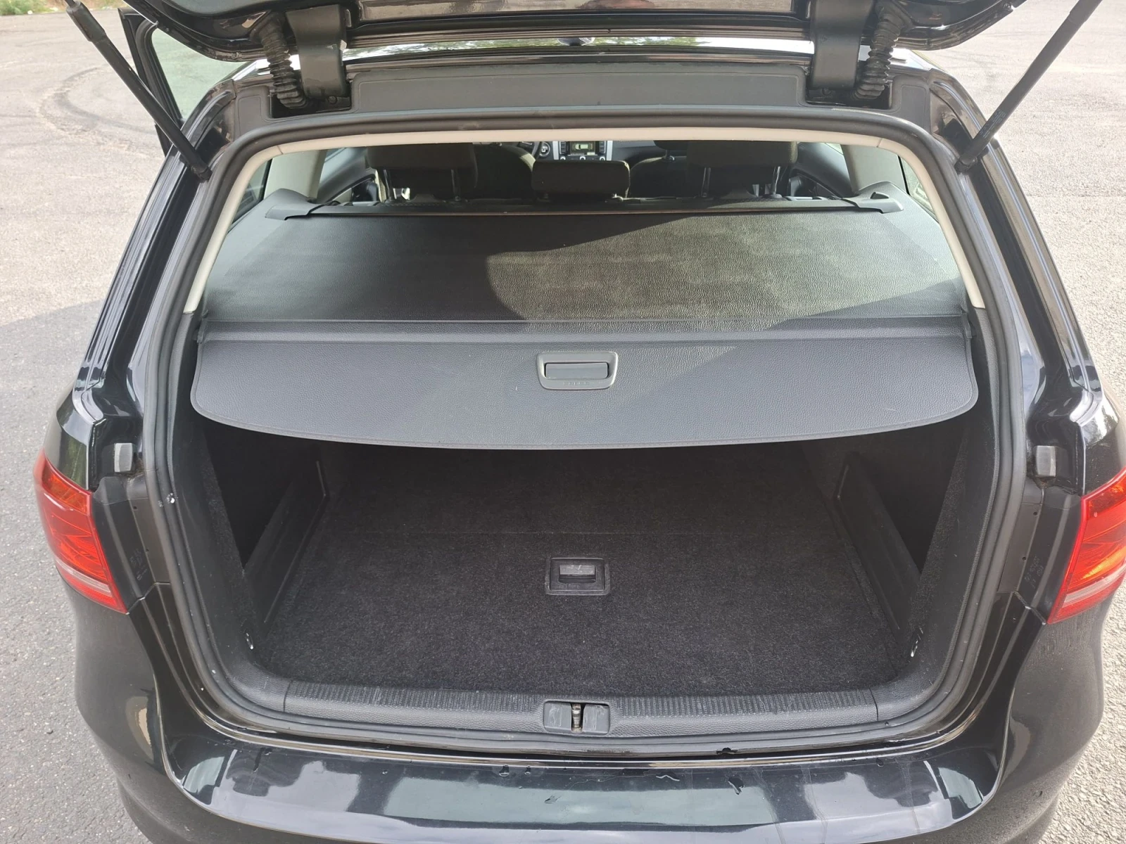 VW Passat, снимка 13 - Автомобили и джипове - 56200428
