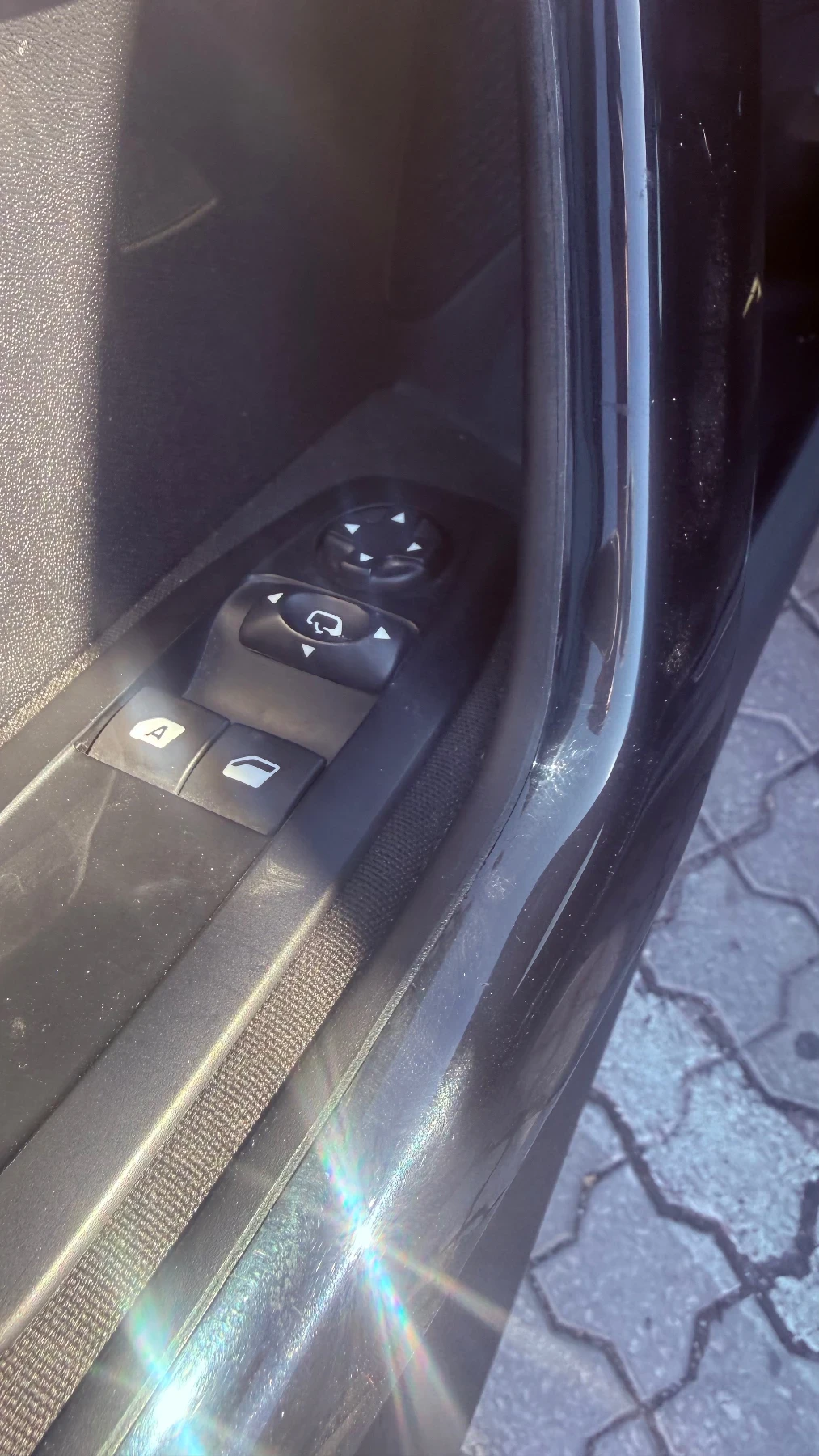 Peugeot 208, снимка 10 - Автомобили и джипове - 56207897