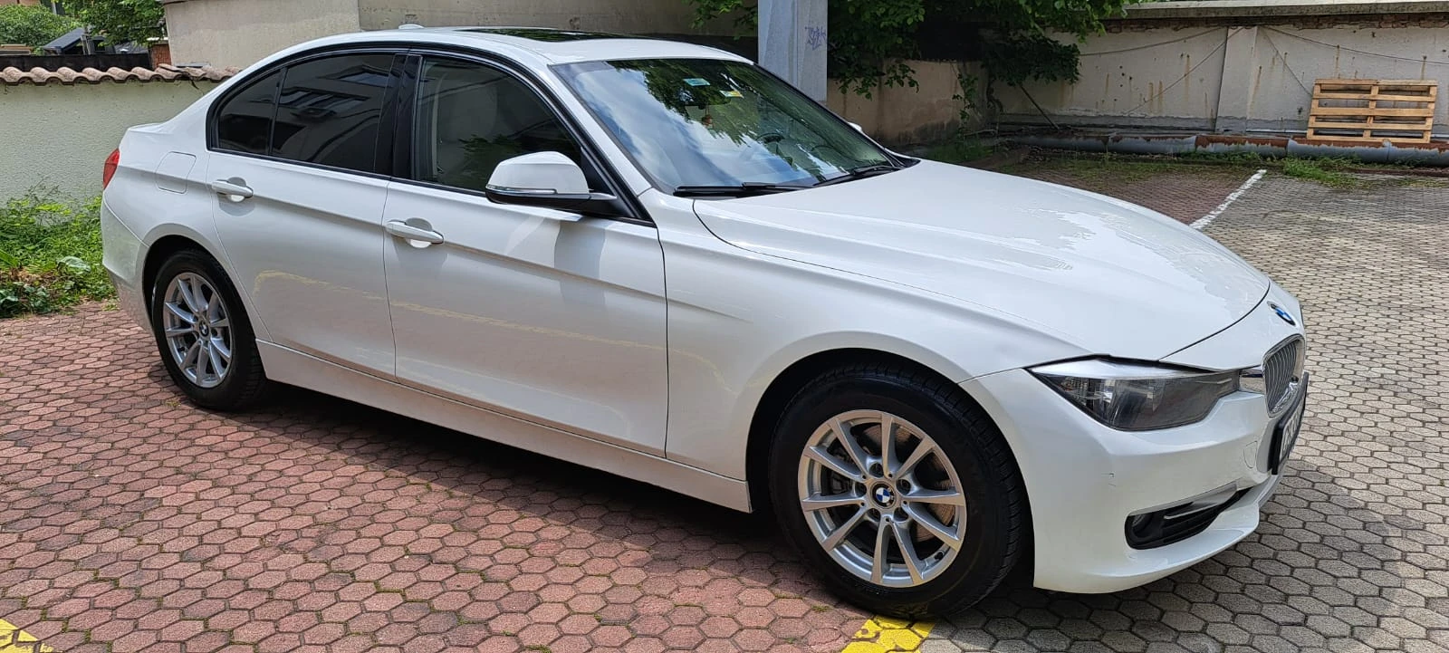BMW 320 xi, снимка 3 - Автомобили и джипове - 56358228