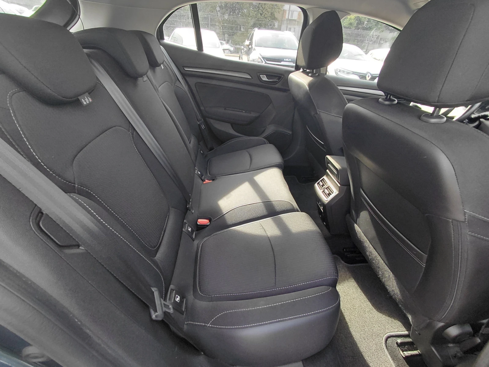 Renault Megane 1.5 dCi/115�.�/ZEN | Mobile.bg � ����������� 14