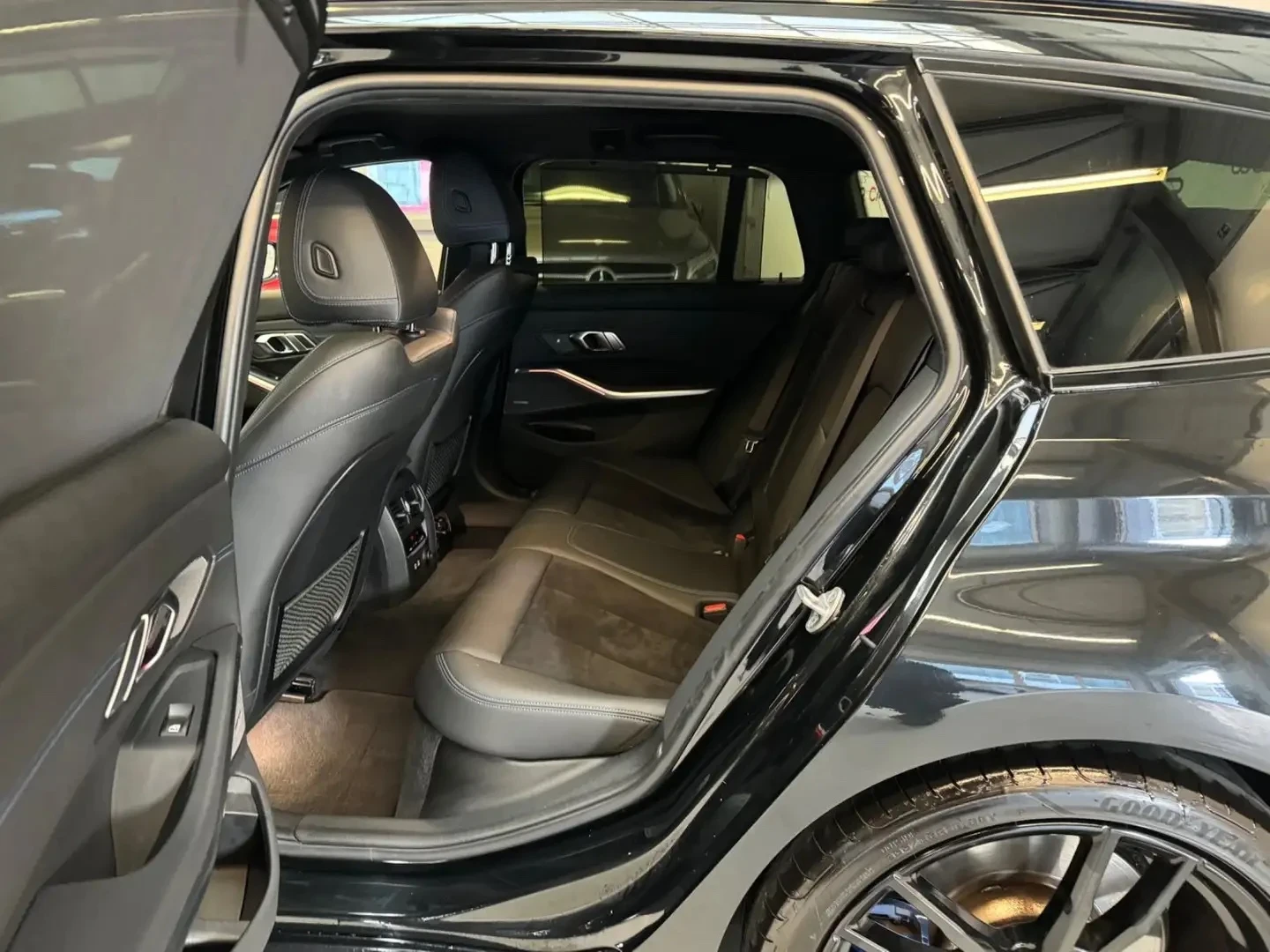 BMW 340, снимка 11 - Автомобили и джипове - 56531945