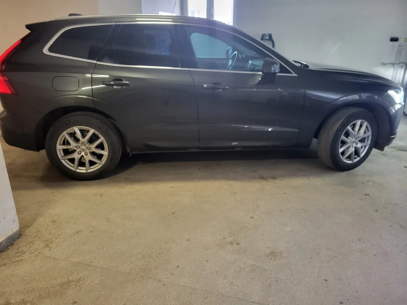 Volvo XC60 D4, снимка 3 - Автомобили и джипове - 47242039