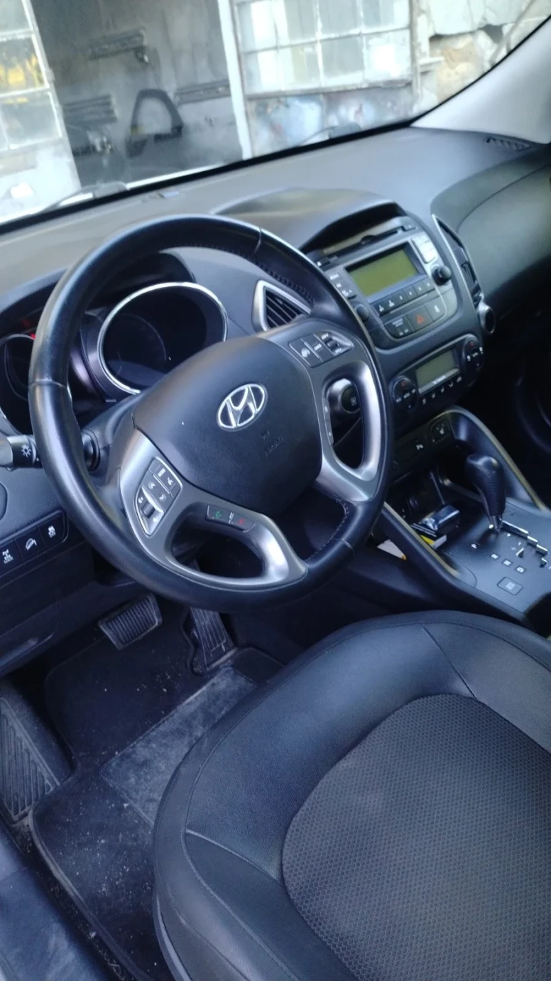 Hyundai IX35, снимка 6 - Автомобили и джипове - 52566504