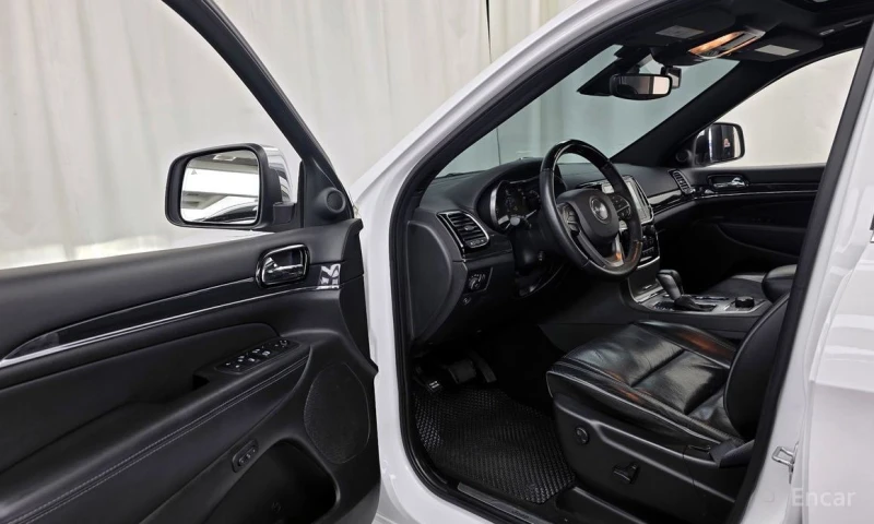 Jeep Grand cherokee, снимка 10 - Автомобили и джипове - 52879765