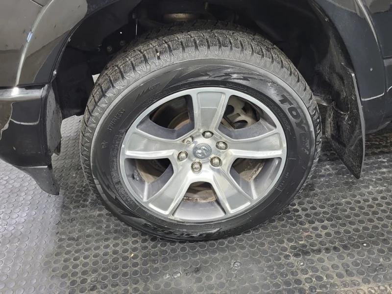 Dodge RAM 1500 * LIMITED CREW CAB SHORT BED * CARFAX * БЕЗ ПЪРВОН, снимка 17 - Автомобили и джипове - 52997393