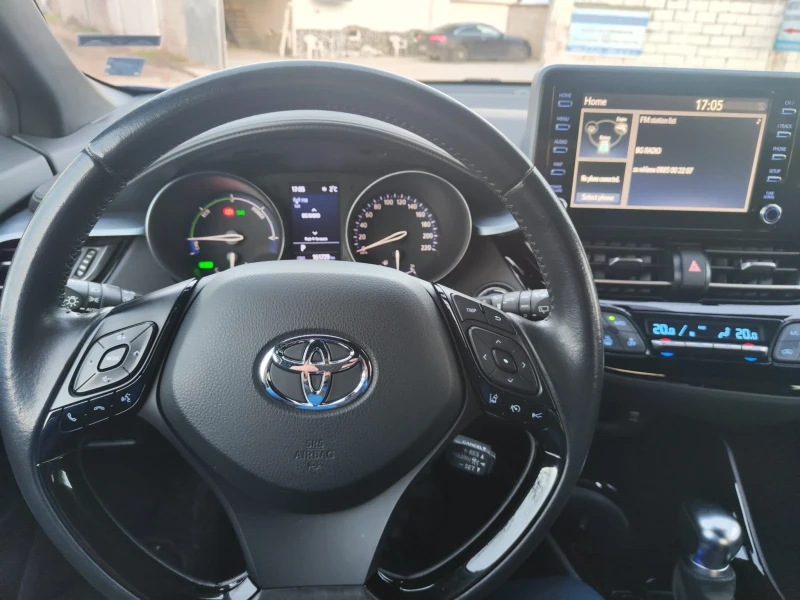 Toyota C-HR 2.0 В Гаранция Bi tone, снимка 14 - Автомобили и джипове - 53252172