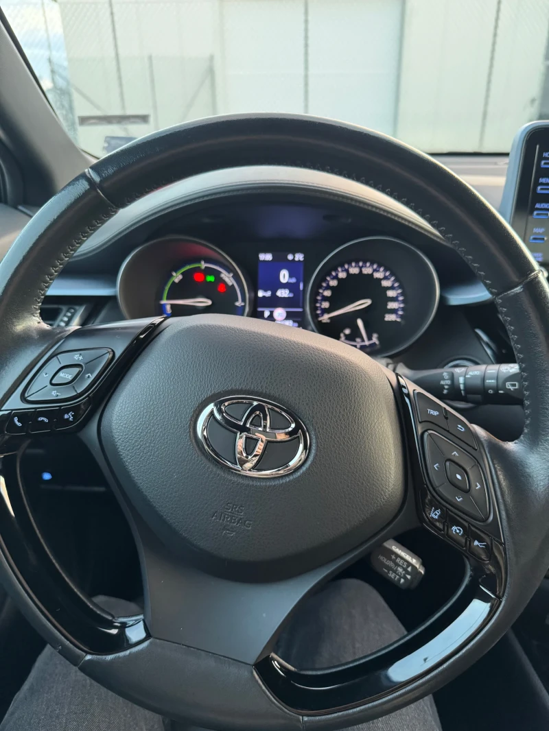 Toyota C-HR 2.0 В Гаранция, снимка 3 - Автомобили и джипове - 53035946