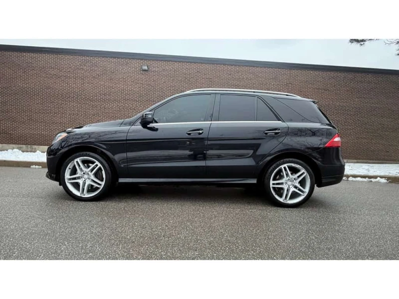 Mercedes-Benz ML * 4MATIC 4dr 550/Full service records. * CARFAX * , снимка 7 - Автомобили и джипове - 53524072