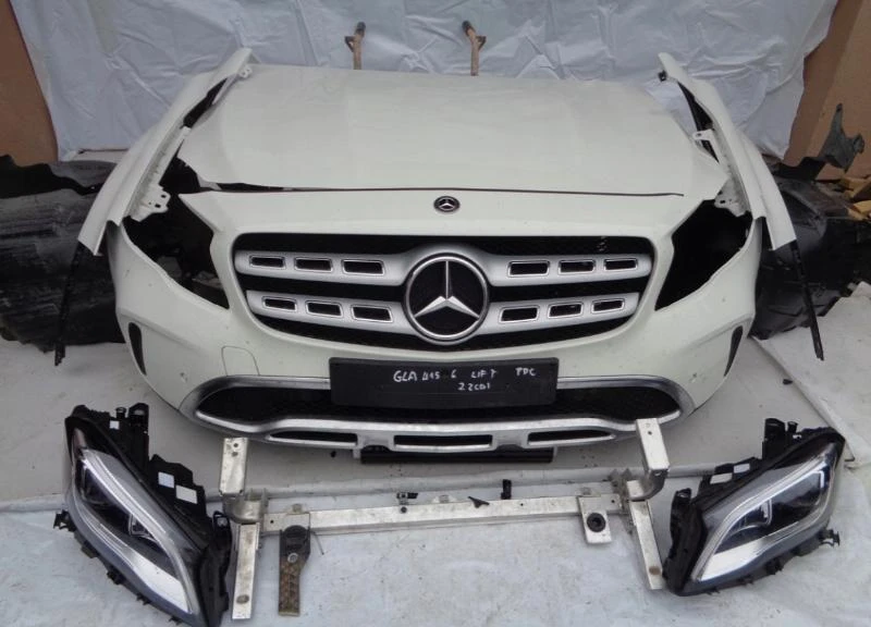 Mercedes-Benz GLA, снимка 4 - Автомобили и джипове - 38046765