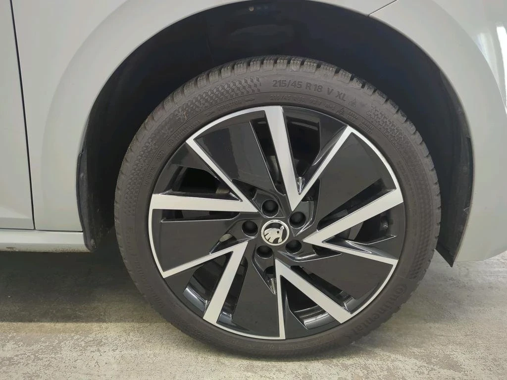 Skoda Kamiq 1.0TSI Sport Топ състояние без удъри  - изображение 10
