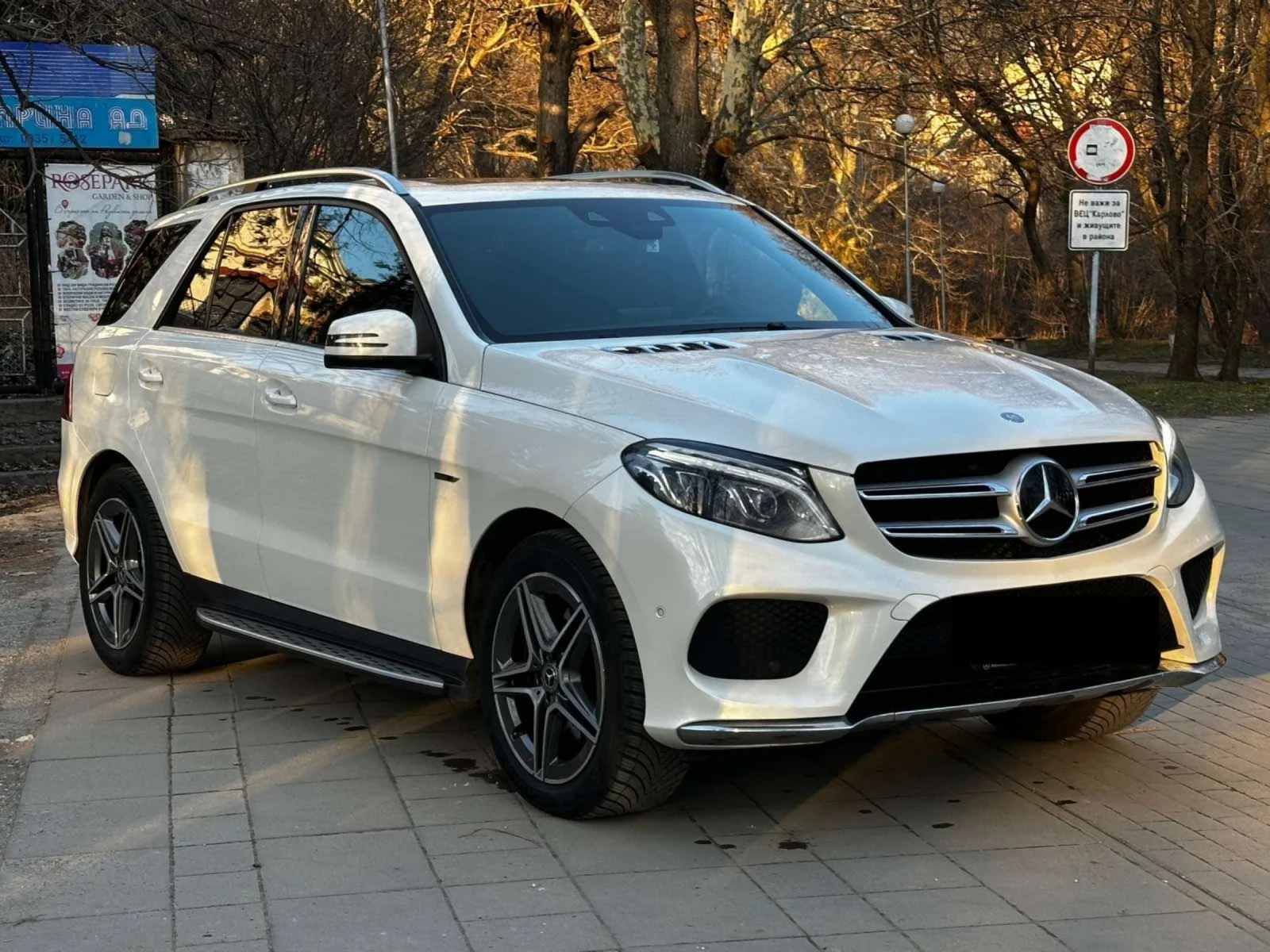 Mercedes-Benz GLE 350 AMG PACKAGE Немска! Регистриран!  - изображение 2