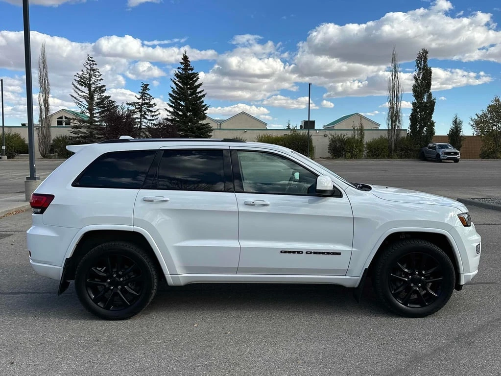 Jeep Grand cherokee * Altitude * CARFAX * БЕЗ ПЪРВОНАЧАЛНА ВНОСКА - изображение 3