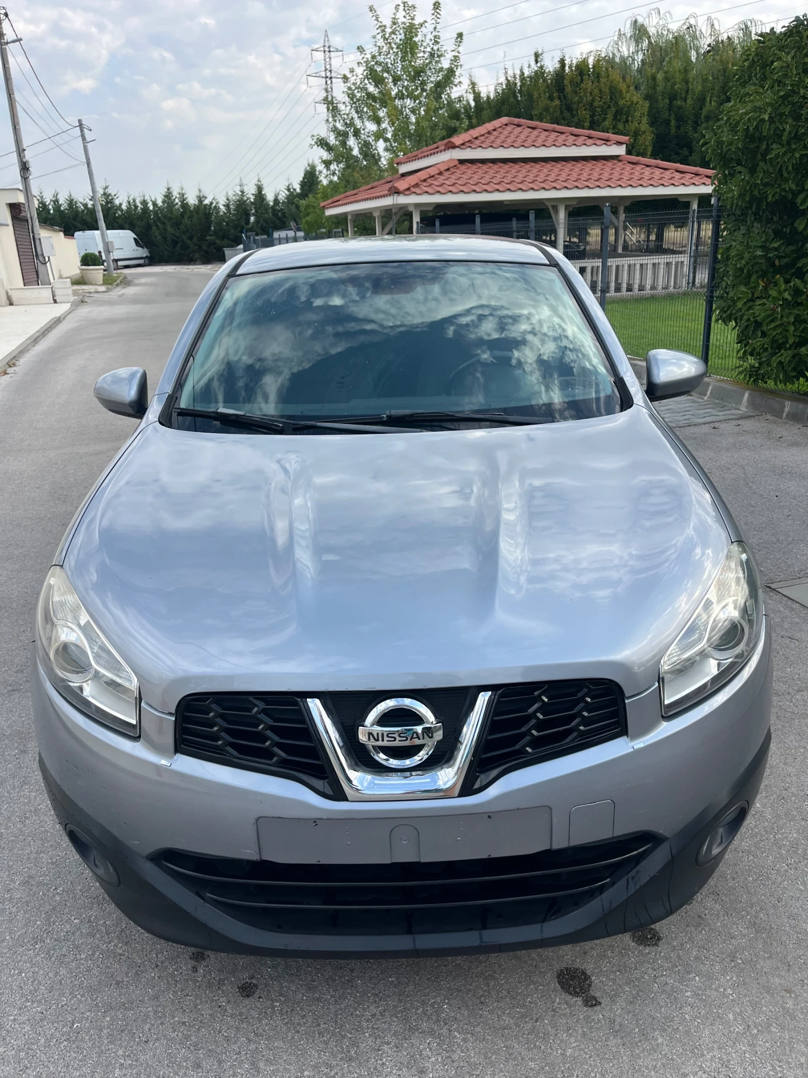 Nissan Qashqai 1.5dci, снимка 2 - Автомобили и джипове - 55827680
