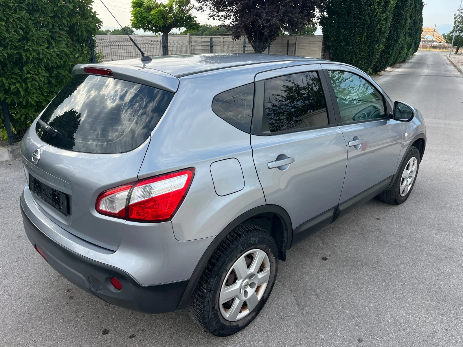 Nissan Qashqai 1.5dci, снимка 4 - Автомобили и джипове - 55827680