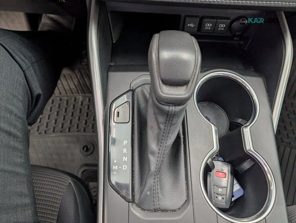 Toyota Highlander LE AWD* DISTRONIC* ПОДГРЕВ* КАМЕРА* КРАЙНА ЦЕНА* , снимка 12 - Автомобили и джипове - 55943033