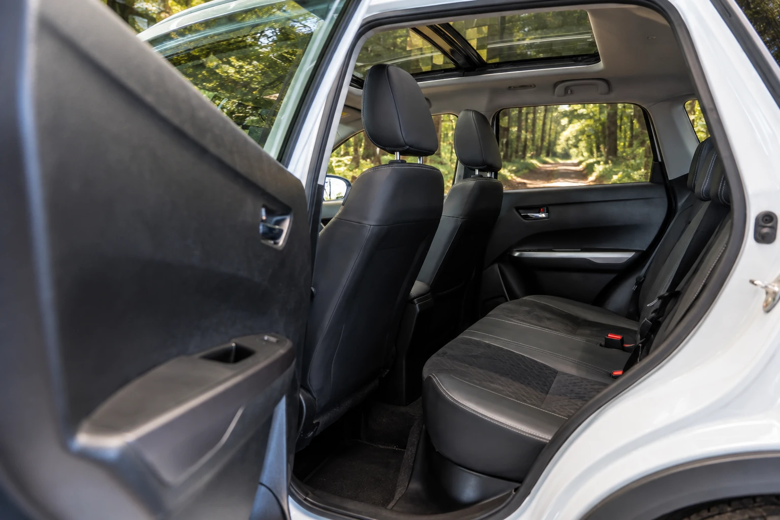 Suzuki Vitara ALL GRIP, снимка 5 - Автомобили и джипове - 56223159