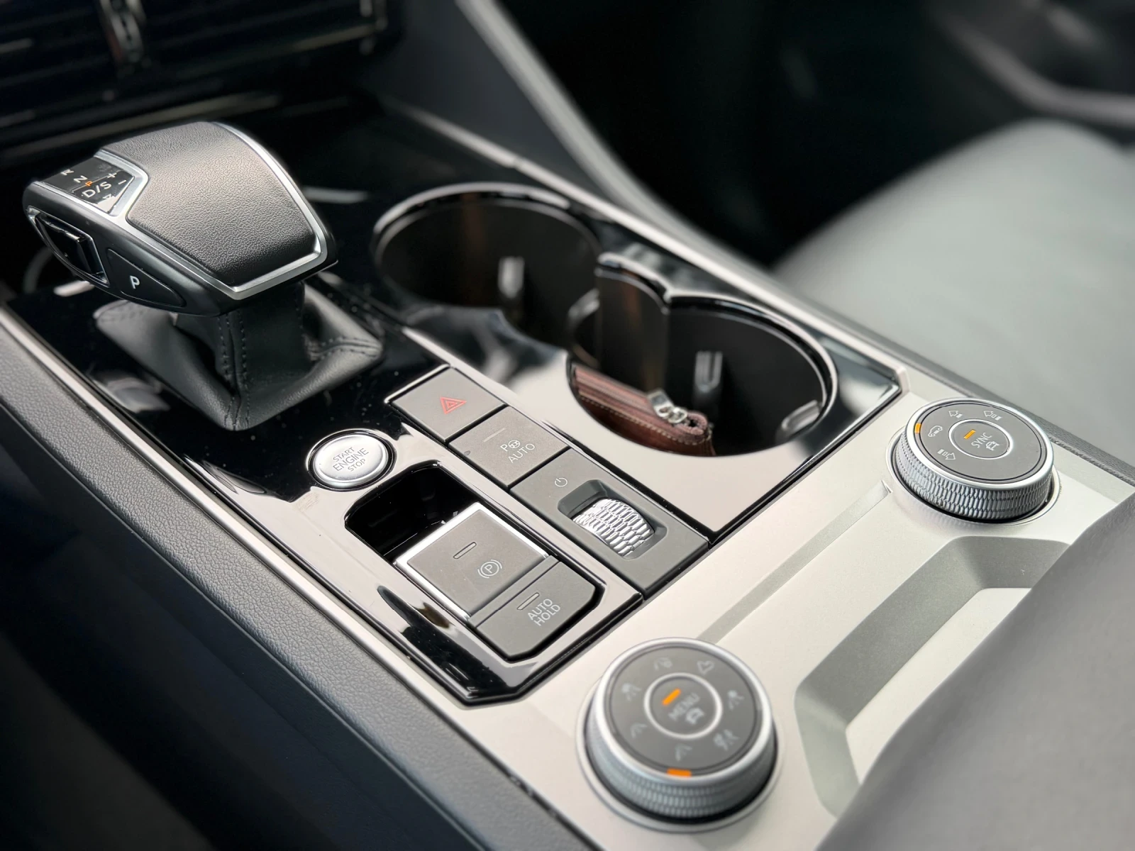 VW Touareg E-Hybrid R 462 hp | Mobile.bg � ����������� 8