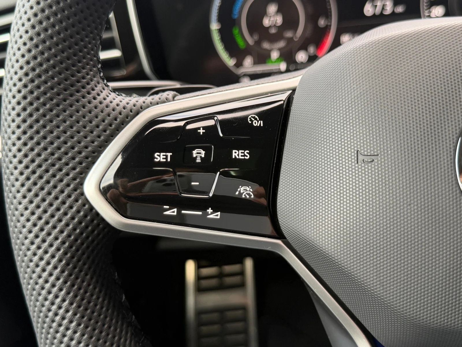 VW Touareg E-Hybrid R 462 hp | Mobile.bg � ����������� 10