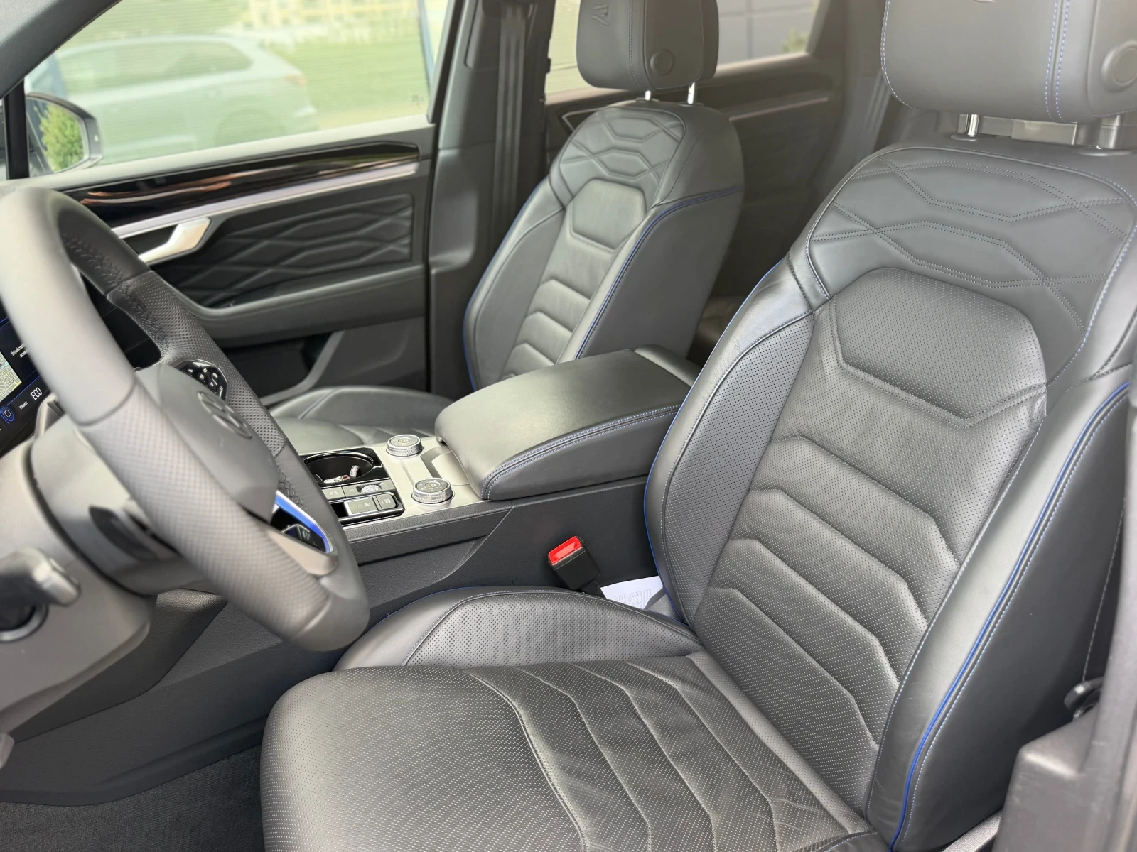 VW Touareg E-Hybrid R 462 hp | Mobile.bg � ����������� 12