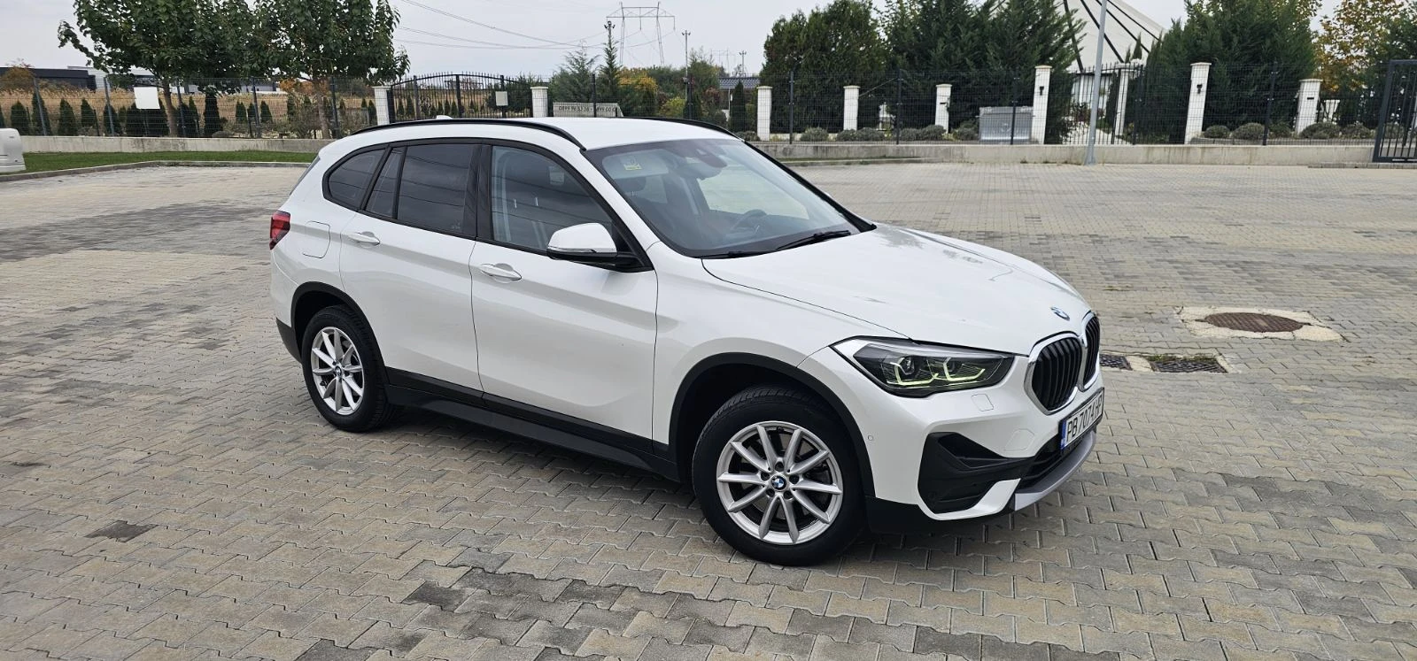 BMW X1 F48, снимка 4 - Автомобили и джипове - 56650791