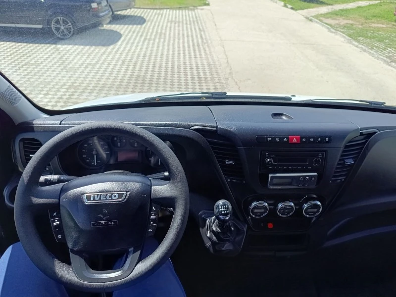 Iveco Daily 3.0 ХЛАДИЛЕН Клима 3.0мот., снимка 10 - Бусове и автобуси - 45369266