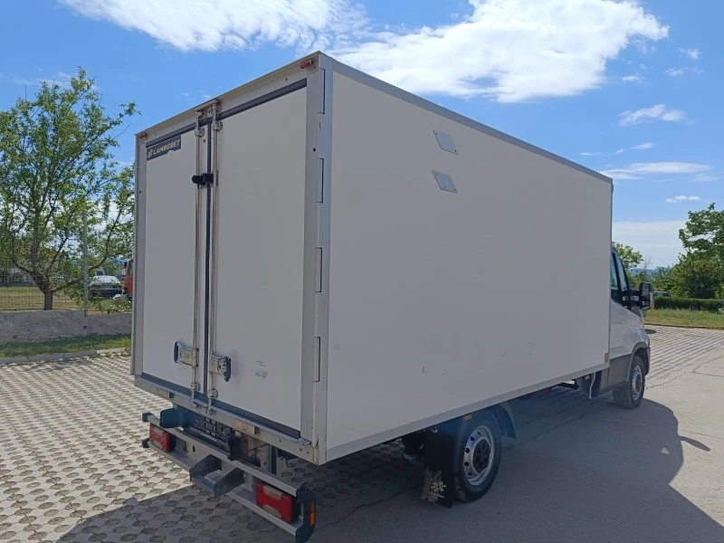 Iveco Daily 3.0 ХЛАДИЛЕН Клима 3.0мот., снимка 5 - Бусове и автобуси - 45369266