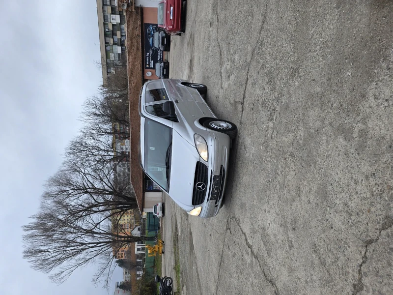 Mercedes-Benz Vito 2.2cdi 5 местен климатик, снимка 2 - Бусове и автобуси - 52645871