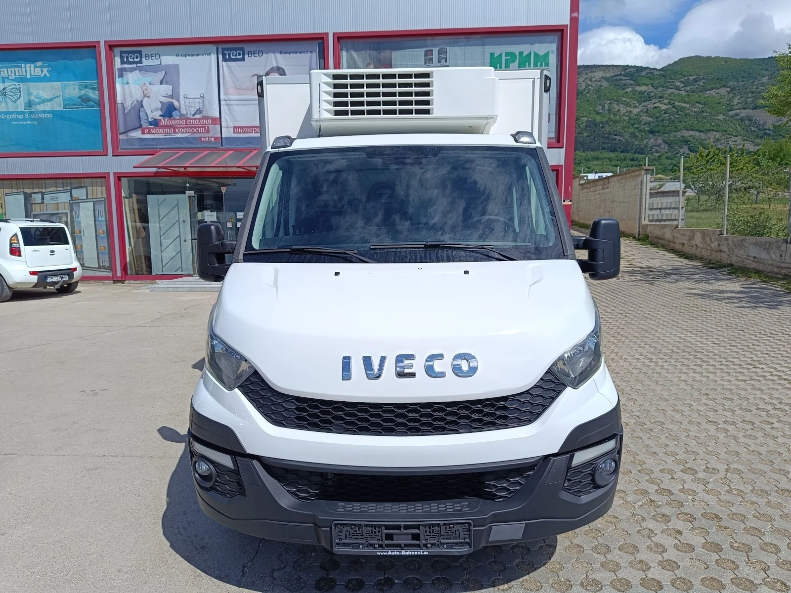 Iveco Daily 3.0 ХЛАДИЛЕН Въз. Възглавници  - изображение 2