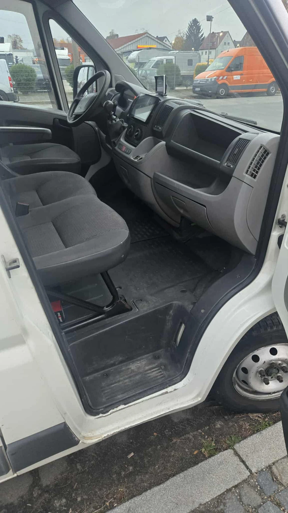 Citroen Jumper 2.2HDI - изображение 7