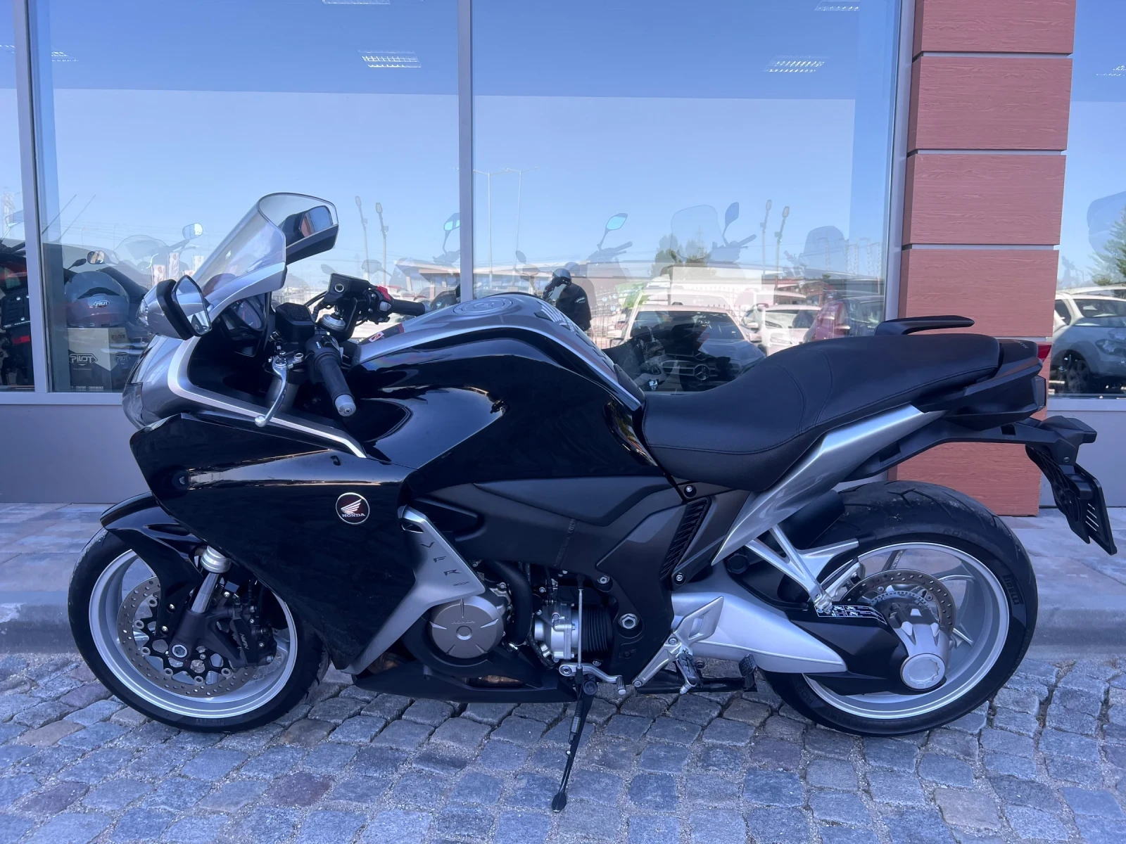 Honda Vfr 1200 F - изображение 4