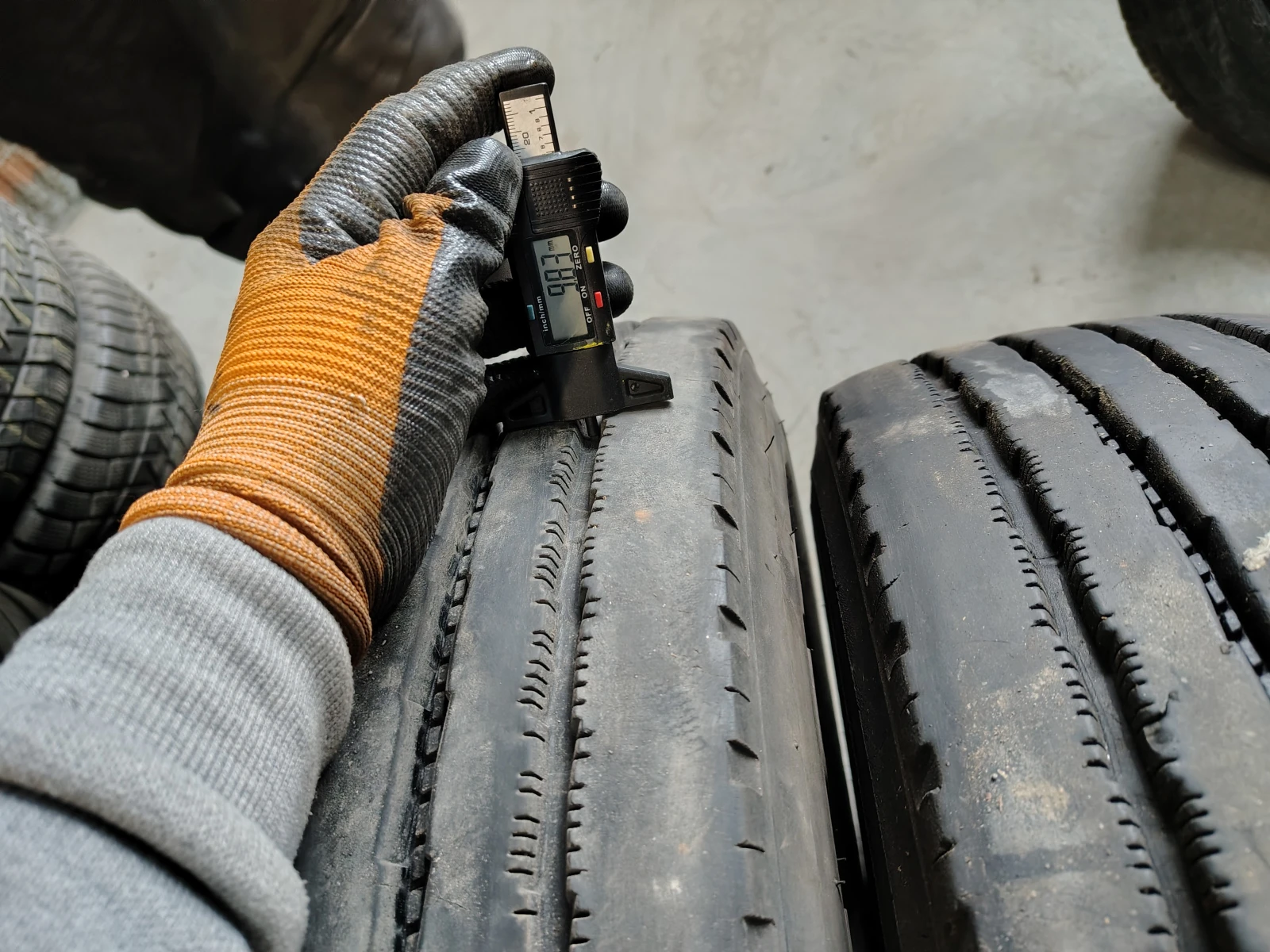 ���� 225/75R17.5 | Mobile.bg � ����������� 3