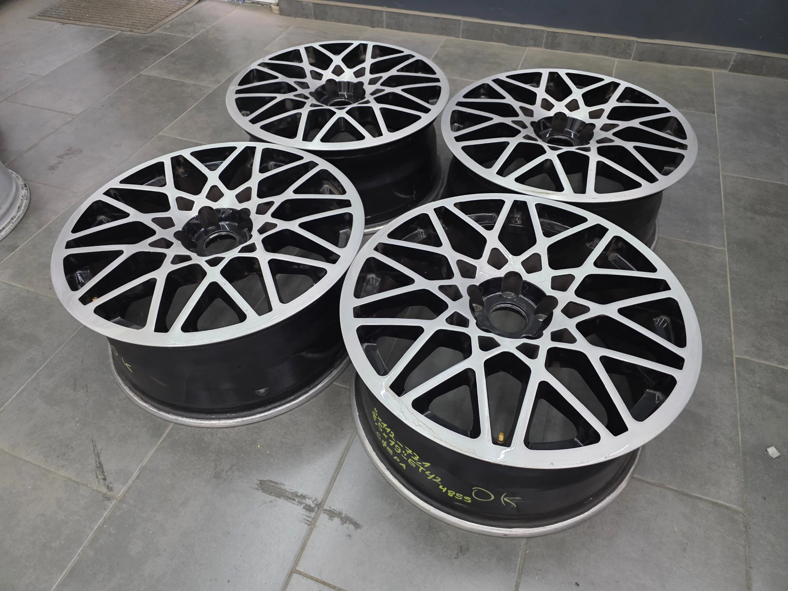 ������ | Mobile.bg � ����������� 6