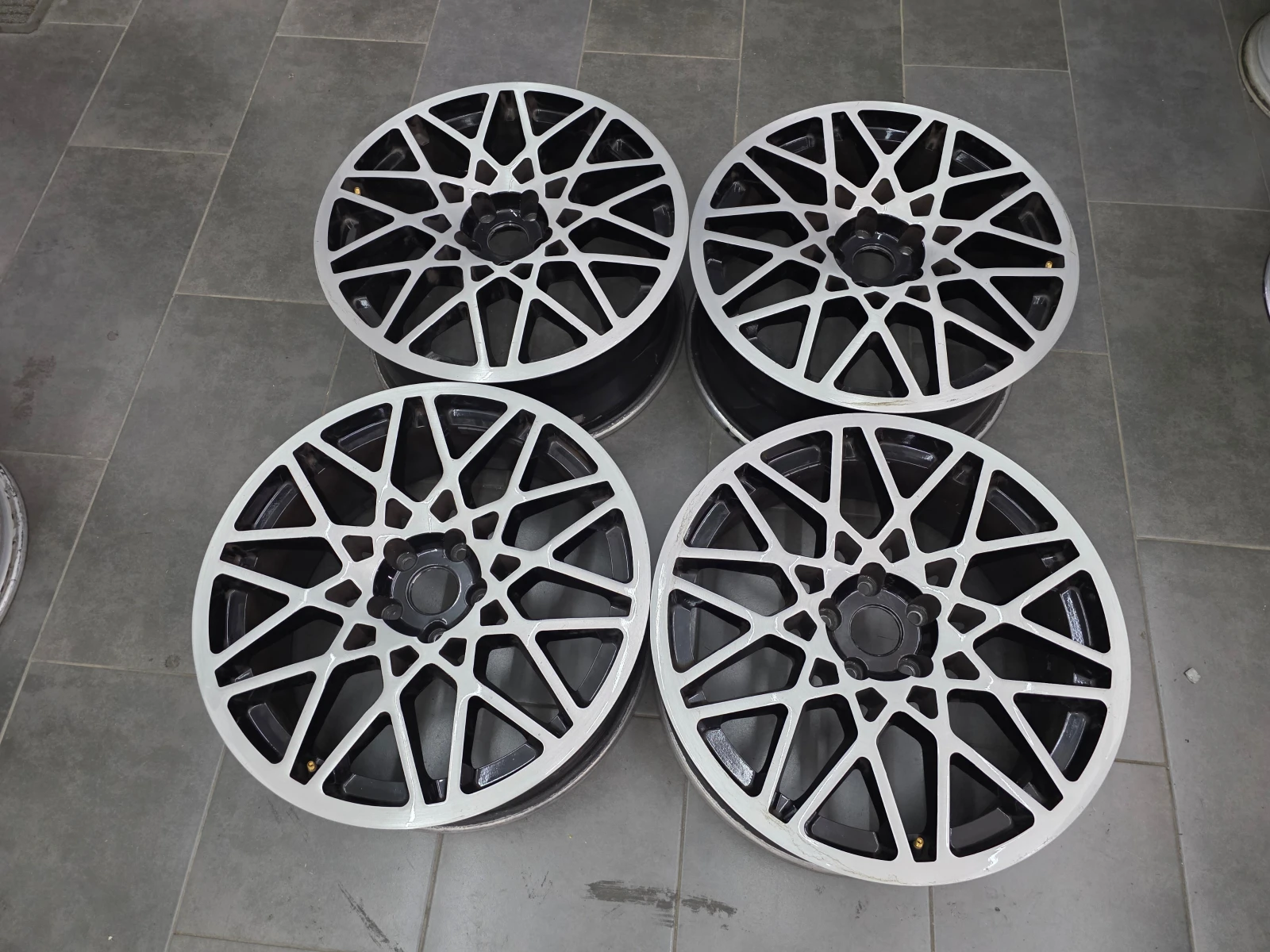 ������ | Mobile.bg � ����������� 5