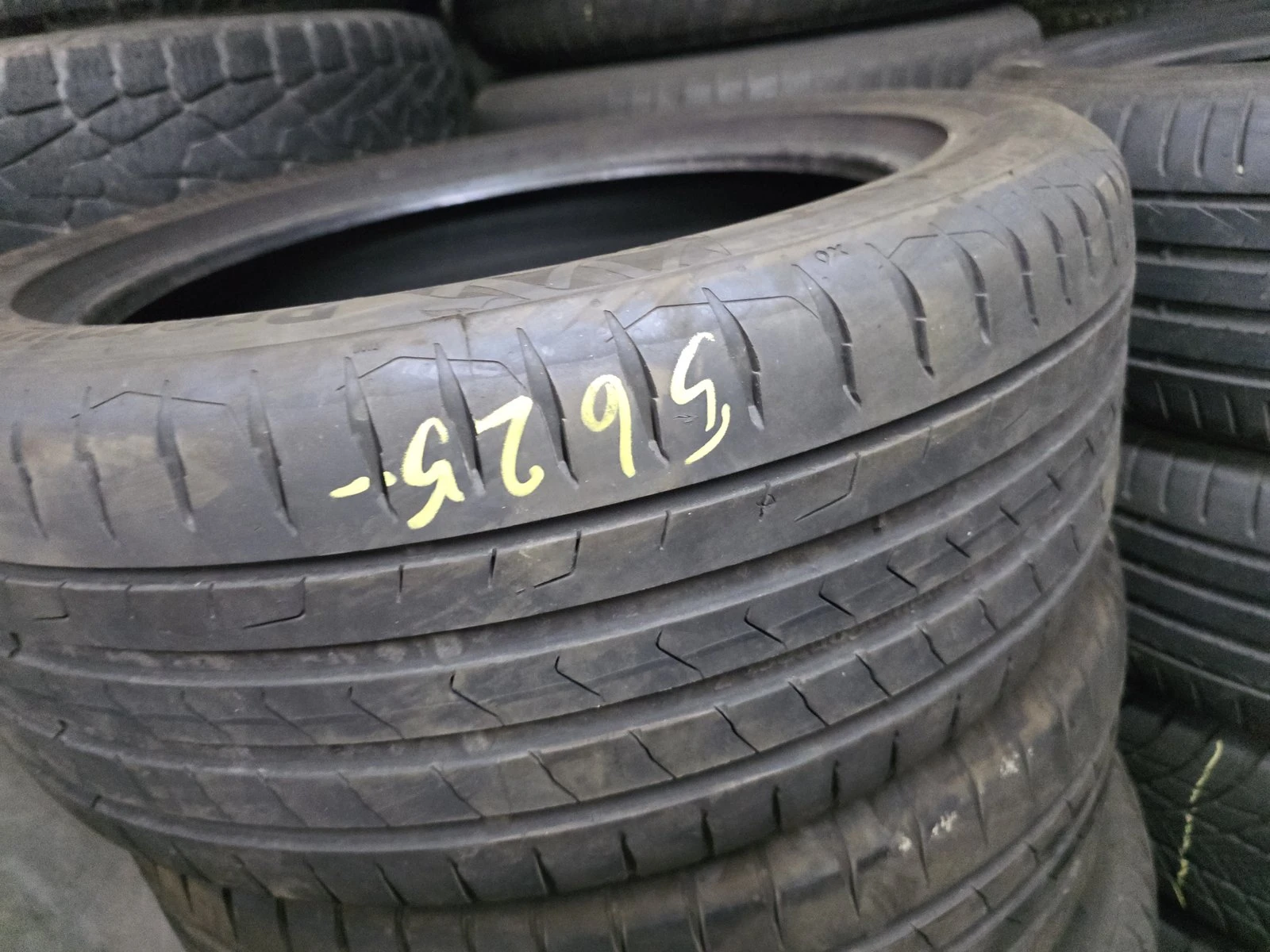Гуми Летни 225/50R18, снимка 8 - Гуми и джанти - 56730710