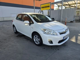 Обява за продажба на Toyota Auris 1.8i HYBRID  ~12 999 лв. - изображение 1