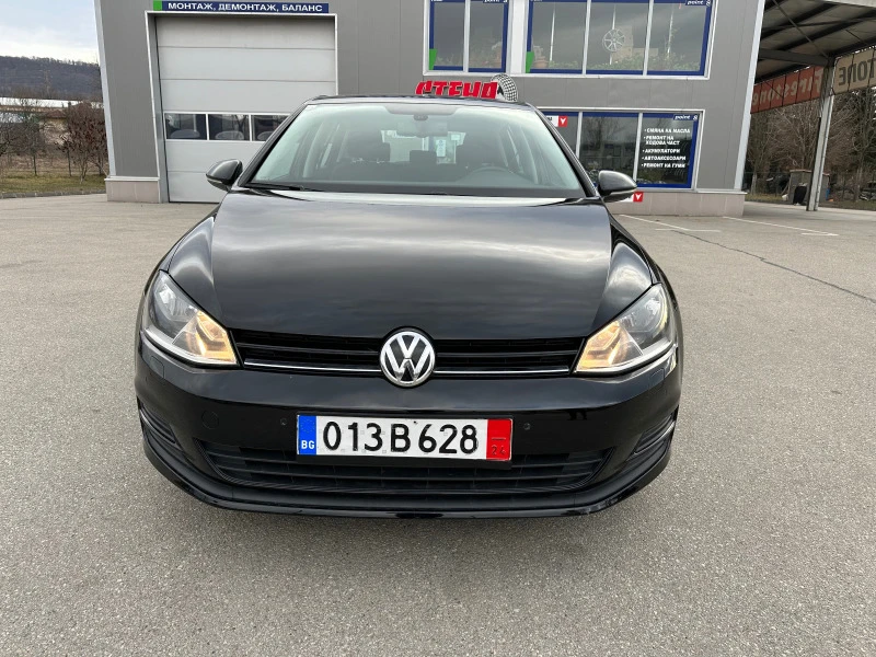 VW Golf 1.6 TDI, снимка 2 - Автомобили и джипове - 44230433