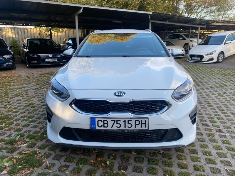 Kia Ceed 1.6SW, снимка 2 - Автомобили и джипове - 47411334