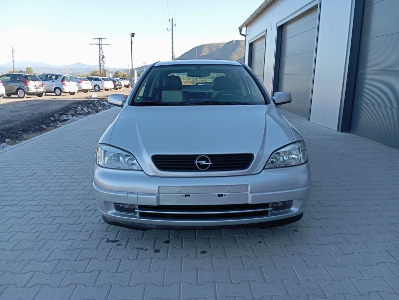 Opel Astra 1.8 LPG, снимка 2 - Автомобили и джипове - 47440729