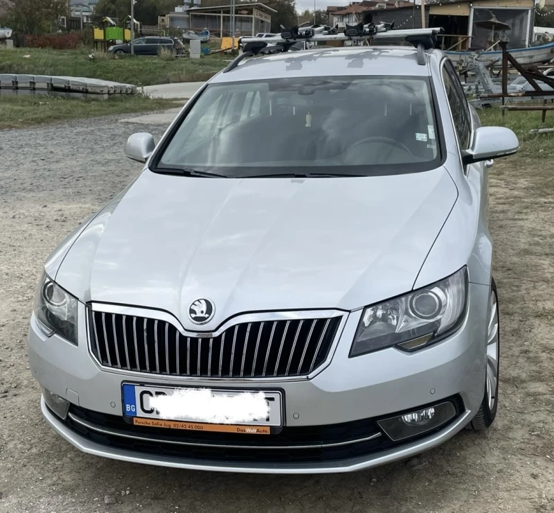 Skoda Superb Ambition 2.0 , снимка 1 - Автомобили и джипове - 49487040