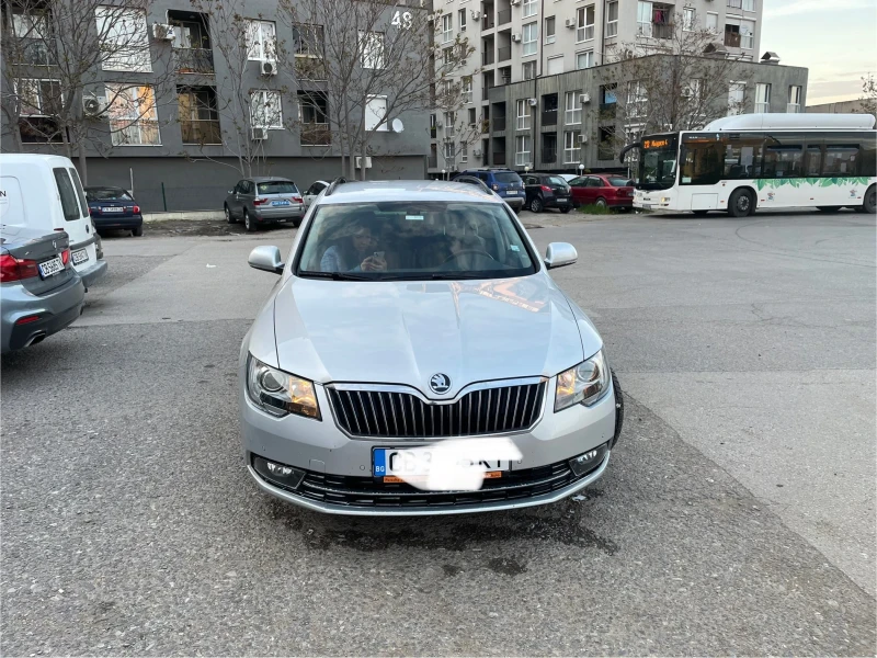 Skoda Superb Ambition 2.0 , снимка 10 - Автомобили и джипове - 48996182