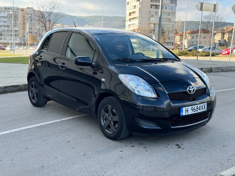 Toyota Yaris 1.3VVT-i, снимка 1 - Автомобили и джипове - 48354766